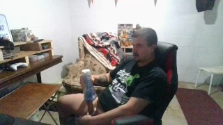 I put a vibrator in a fleshlight to help me cum faster