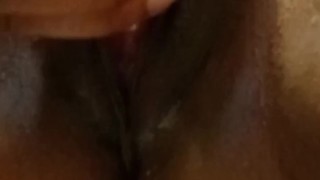 HUGE CLIT PULSATING Trynna squirt for the first time. 