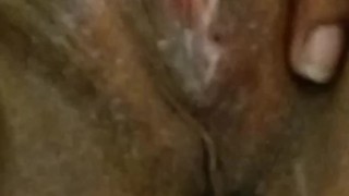 HUGE CLIT PULSATING Trynna squirt for the first time. 