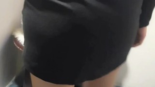  18 años me interrumpe el partido de fútbol solo para que me la folle en tanga 😈 