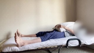 優しくて真面目でちょっとエッチな男の子が肉厚枕と擬似セックス 騎乗位編 