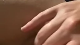 Je me doigte ma bonne chatte 