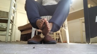 Dirty feet/soles