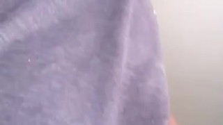  me pide que le muestre mi verga