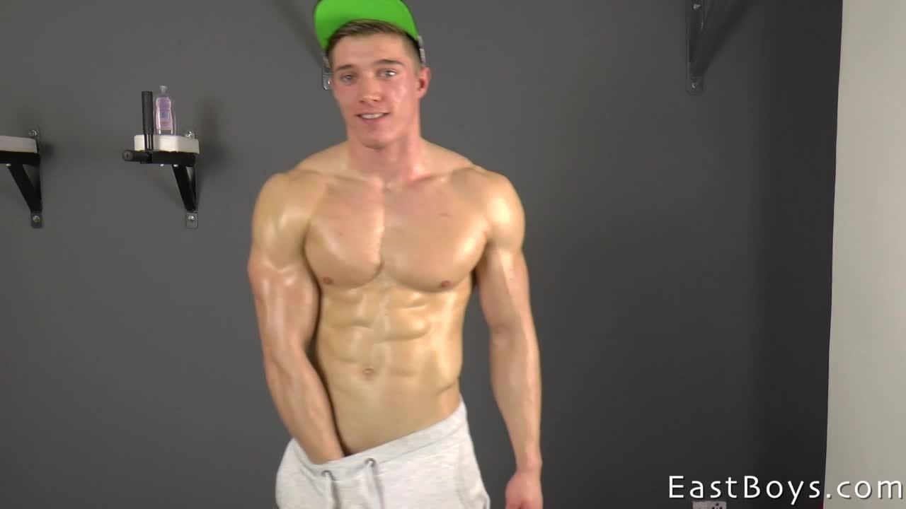 Casting Muscle Flex Jerking Off Larry Mccormick Kostenlose Pornovideos Youporngay 9225