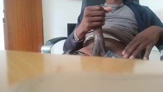 Je me masturbe
