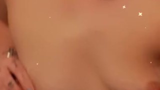 Petites caresses matinales avant la douche