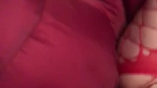 Jerking off the dildo and cums sweetly