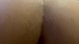日本人のゲイはケツ毛が生えたエロいアナルを見せつける　尻フェチ　
