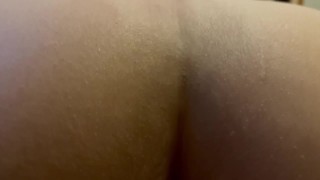 日本人のゲイはケツ毛が生えたエロいアナルを見せつける　尻フェチ　
