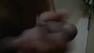 Masturbate in Bathroom 