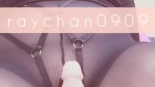 太ももでおちんちんをいっぱいします