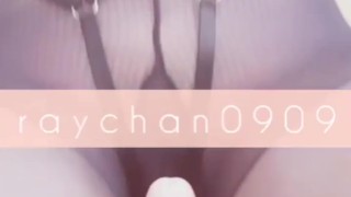 太ももでおちんちんをいっぱいします