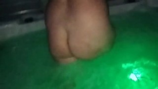 A spa with friends