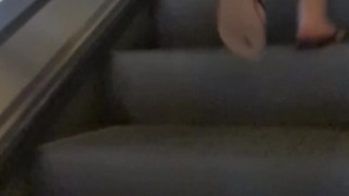 Mostrando mi conchita en Puerto cancun😜... provocando a los machos😈 Video completo en bolivianami
