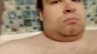 Артем сам себе дрочит ногами кончает на ступни лижет ноги self suck autofellatio self footjob