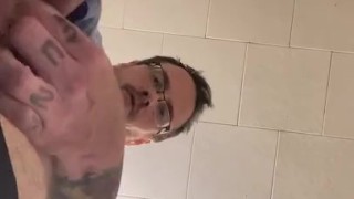 Post workout jerk off huge load on camera 