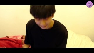 自分自身に顔射してみた。
