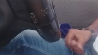 En el carro