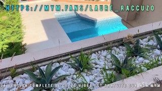 Salope francaise en bikini vide les couilles d'un mec sur la terasse à la vue des voisins !