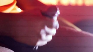 POV Etudiant excité se branle sa grosse bite et éjacule partout