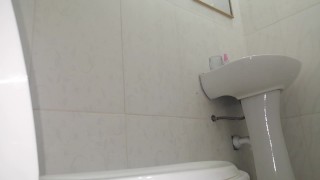 Girl peeing. Big butt and cute little pussy