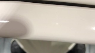 撮影中に上司が出てきてドキドキ・・・