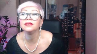 Asshole closeup of mature girl! Hot milf anal dildo ridding! ))