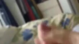 朝勃起からのオナニー射精！