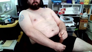 Nerdy Bear Gets Horny And Jerks Off To Some Porn