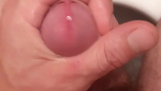 Pissing and teasing myself till I cum