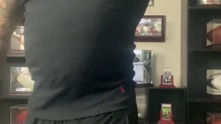 Jason Collins Ripping Off His Shirt!
