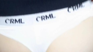 Me la Follo Duro Frente Al Espejo Mientras Hace Aseo La Casa Me Sorprende Con Unas Nalgotas 🥵