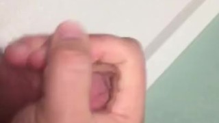 Horny Scott jerks off in the hotel shower!