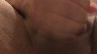 まるでデカチン⁉タマ揉みオナニーで特濃ザーメンを大放出！