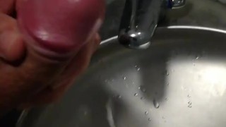 Quick cumshot in the public toilet - nearly ruined
