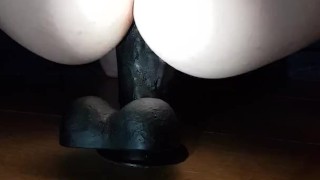 Anal grinding 