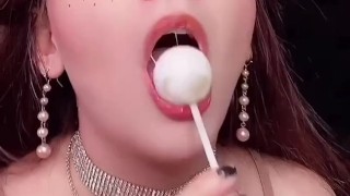 Lollypop suck 