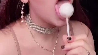 Lollypop suck 