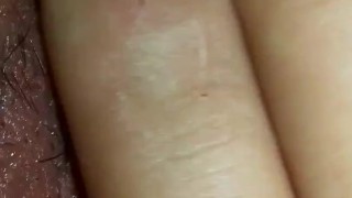 Mi vagina virgen y peluda