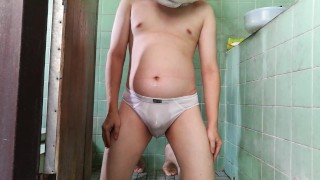 Play water time. (Watersport)