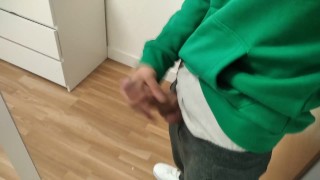La CORRIDA se va CALENTANDO, Y la POLLA ESCUPIRA