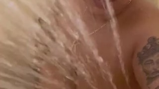 Come shower with me 