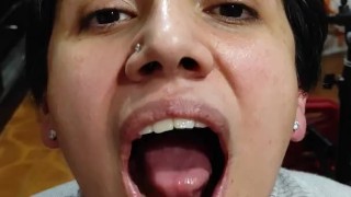 Quickie! Cum mouthful, cumplay and swallow!