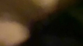 Levrette avec cette fille au gros cul 