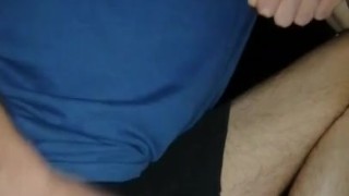 Estaba paseando en el campo, y me fuí a jugar con mi rabo un rato 😈🍆💦