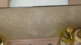 I serve yellow sweet juice at the hotel.
