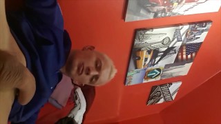 Hole tease, wanking + cumshot ()