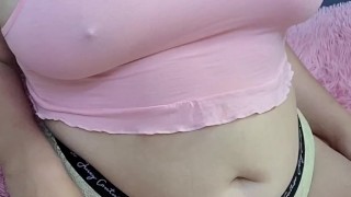 Pawg redhead teases her Nipples
