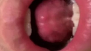 ②Korean students masturbating in public toilets at Tokyo Station!!!【Big Dick】【Spanking many times】